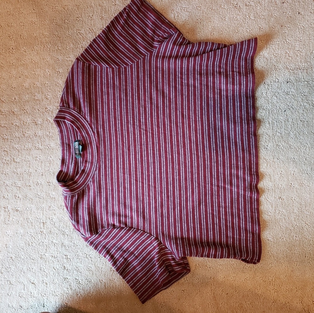 Maroon stripped crop top